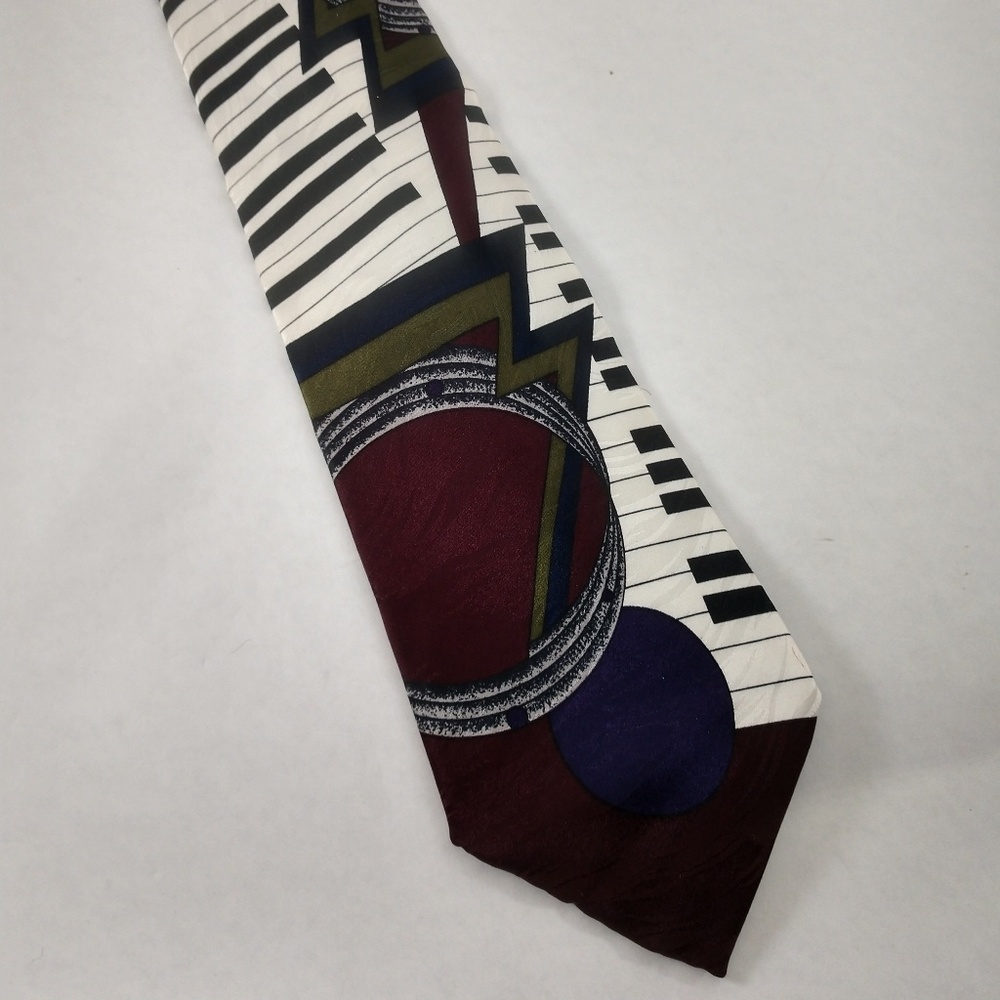 Ferracci men's long 63" silk tie piano theme